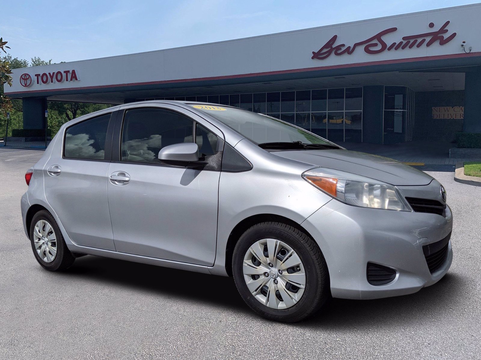 Pre-owned 2013 Toyota Yaris Le Hatchback In Fort Pierce #202012b 